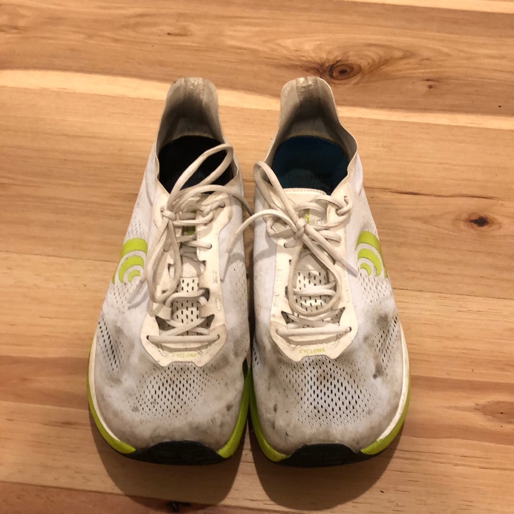 Topo cyclone, road runner, size 11